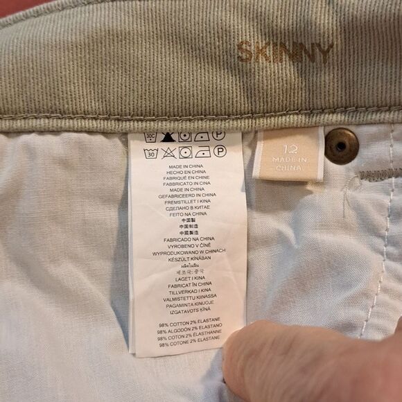 Michael Michael Kors Women’s Jeans NWT dusty Sage Size 12 Skinny 5 Pocket Logo - Picture 8 of 14